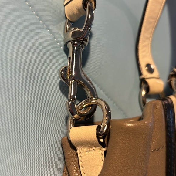 Coach Ashley Black, Taupe & Cream Leather Handbag with Dustbag - Picture 12 of 16